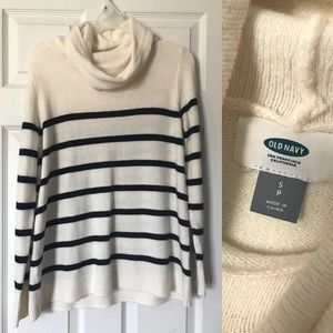 Old Navy Sweater